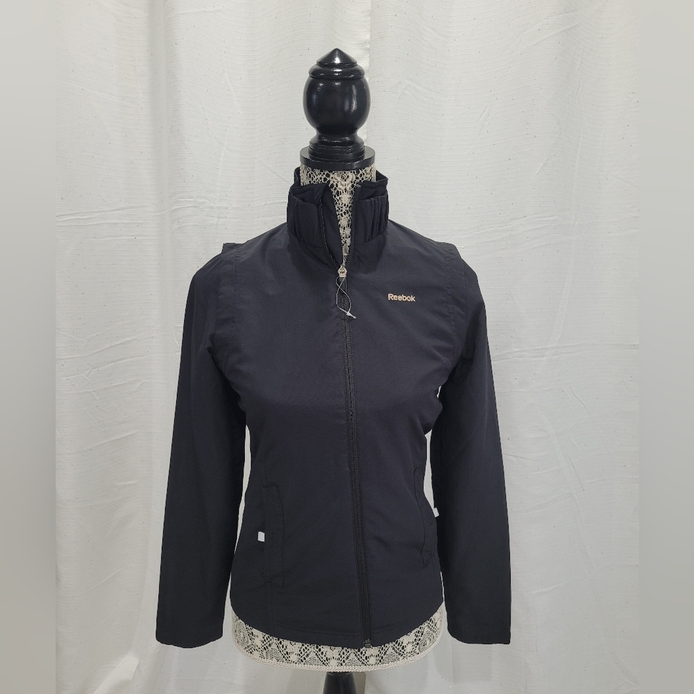 New Reebok Core Running Running Jacket Windbreaker Sz XSmall Black - Picture 3 of 15